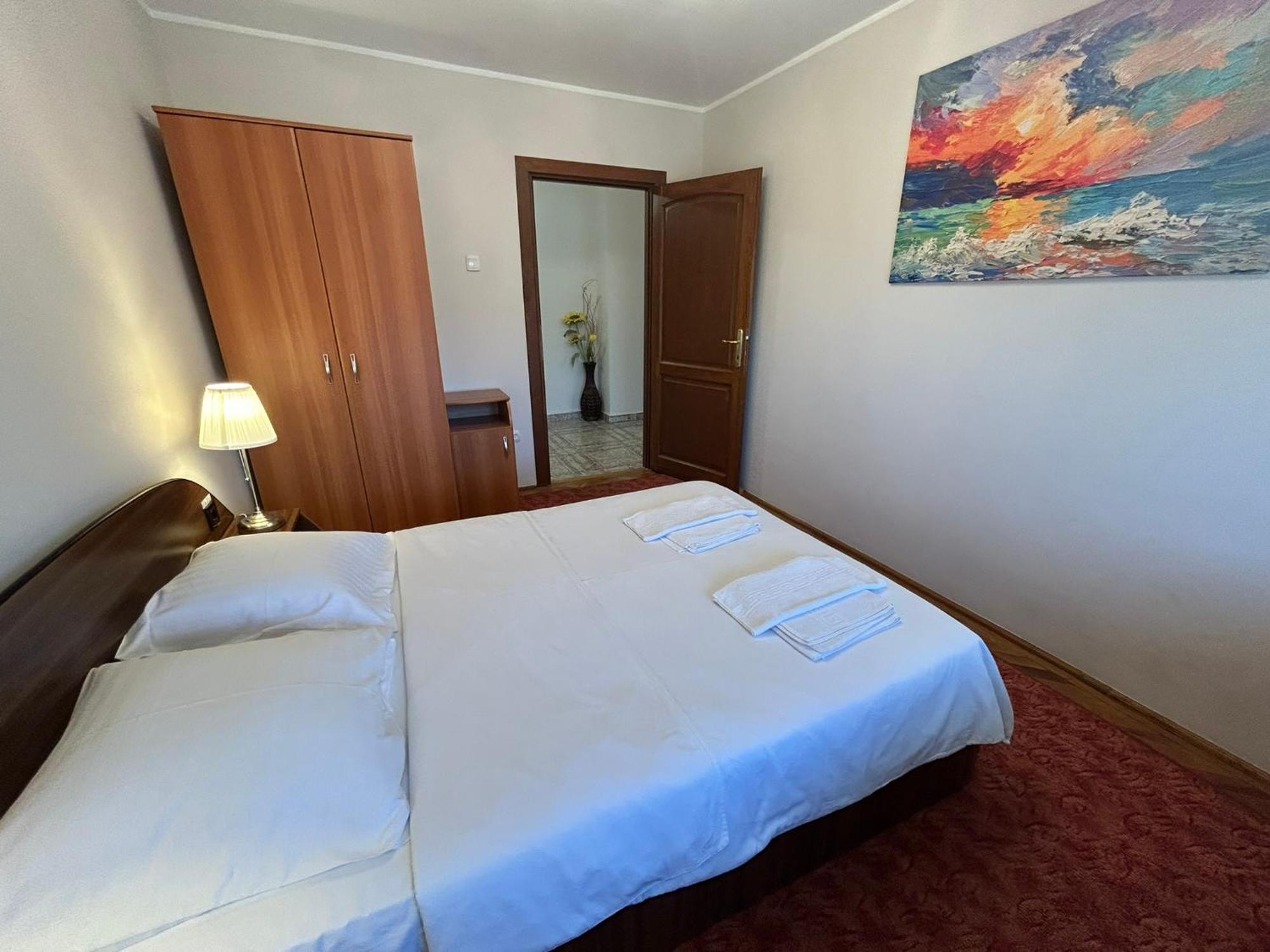 Apart. premium ultracentral, 3 camere loc parcare. Ploieşti Exterior foto